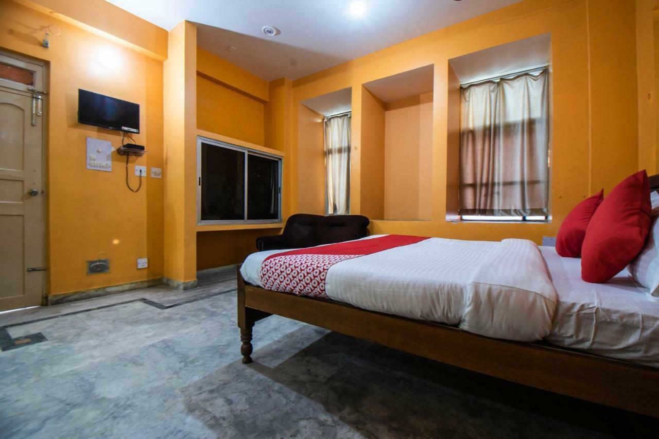 Oyo 29792 Piyush Hajipur Hotel Екстериор снимка