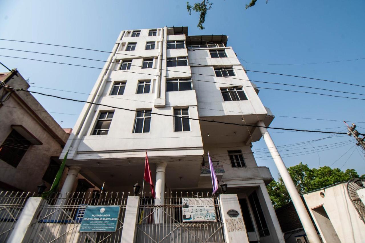 Oyo 29792 Piyush Hajipur Hotel Екстериор снимка
